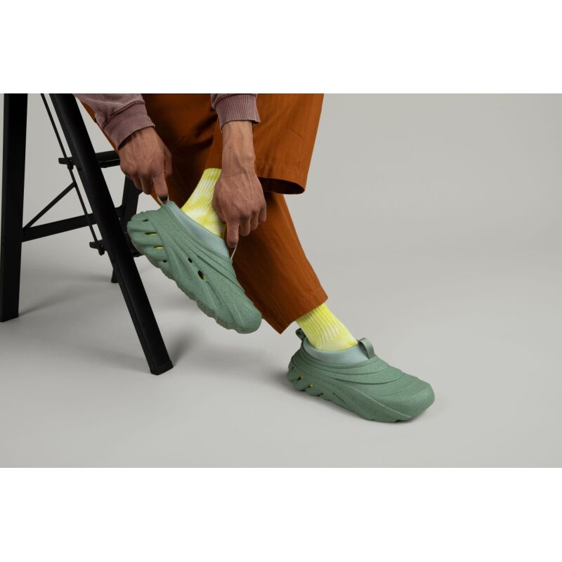Crocs™ Echo Sand Storm Moss