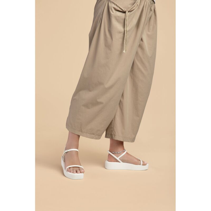 Crocs™ Miami Platform Y Strap Sandal Chalk